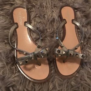💯 Authentic Valentino Rockstud Sandals